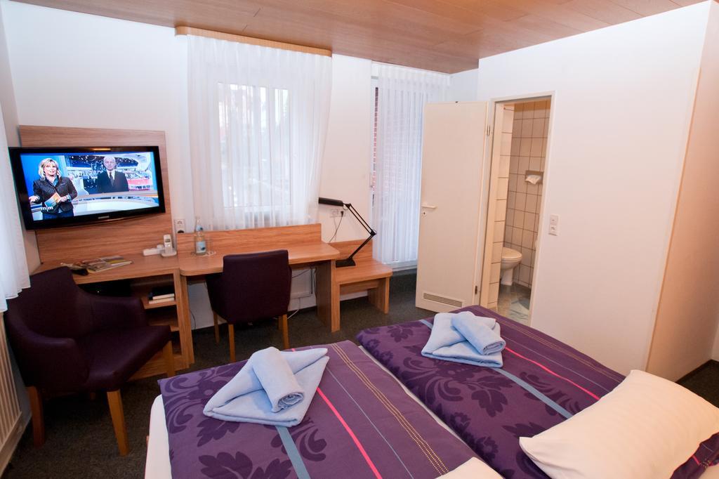 Landgasthaus Bonn Baunatal Room photo