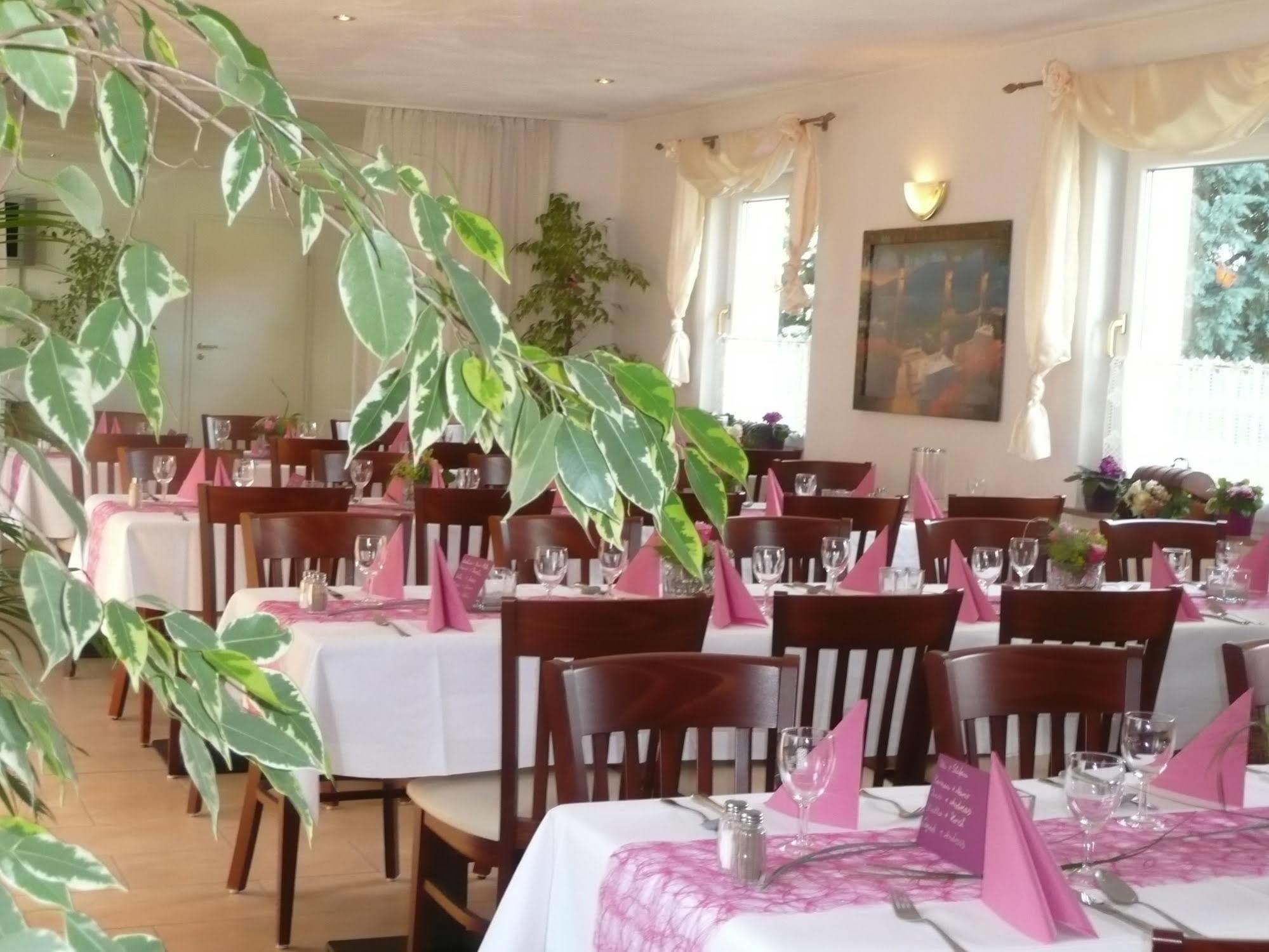 Landgasthaus Bonn Baunatal Exterior photo